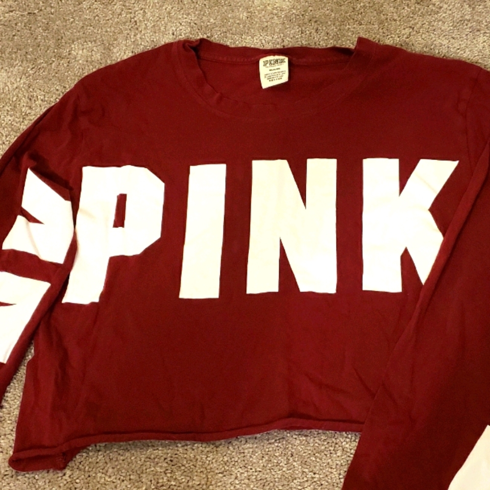Pink. Crop Top.